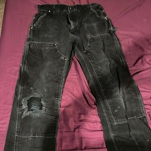 33x30 carhartt pant black.